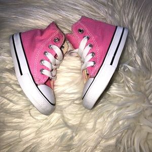 Pink converse